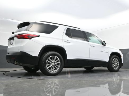 Certified 2023 Chevrolet Traverse LT AWD/4WD image 43