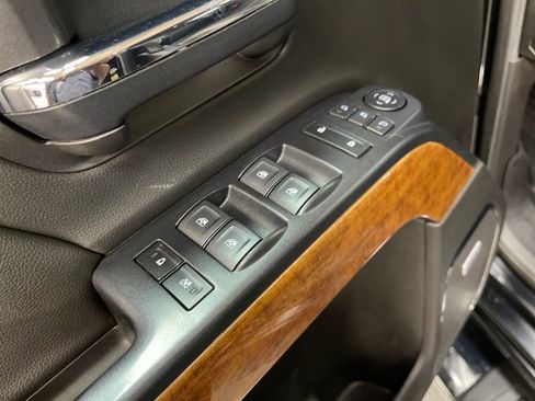 Used 2019 Chevrolet Silverado 2500 High Country w/ Duramax Plus Package image 17