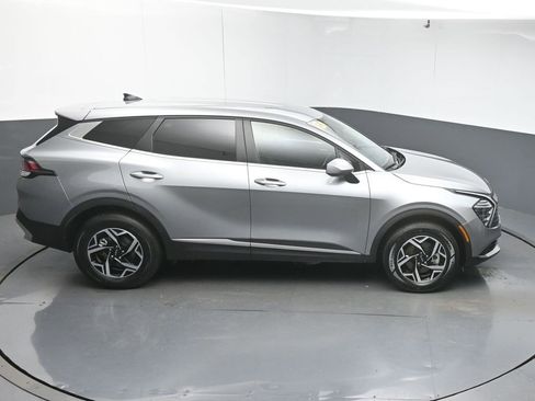 Used 2024 Kia Sportage LX image 44