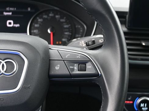 Used 2022 Audi Q5 2.0T Premium w/ Convenience Package image 13