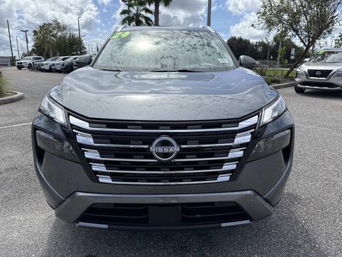 Certified 2024 Nissan Rogue SL image 9