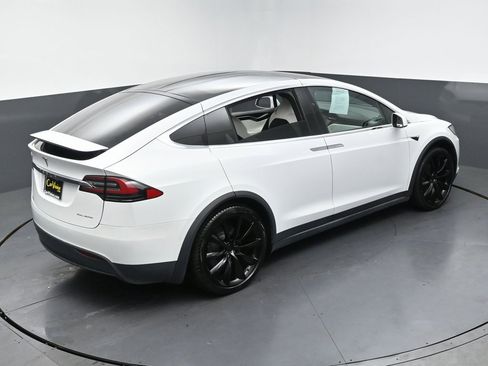 Used 2021 Tesla Model X Long Range image 45