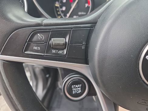 Used 2017 Alfa Romeo Giulia AWD w/ Sport Appearance Package image 20