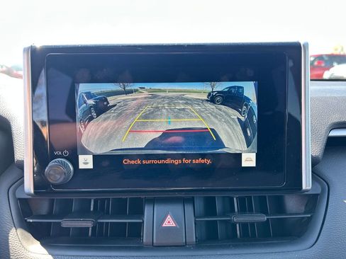 Certified 2025 Toyota RAV4 XLE AWD/4WD image 18