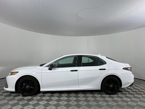 Used 2022 Toyota Camry LE w/ Carpet Mat Package (TMS) FWD image 7