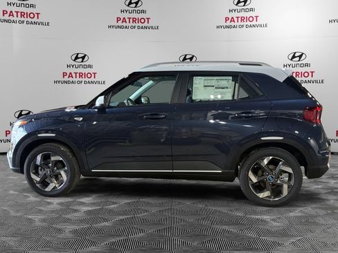 Used 2026 Hyundai Venue SEL FWD image 6