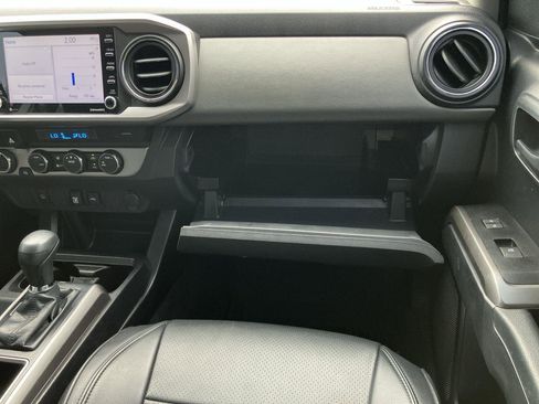 Used 2021 Toyota Tacoma SR5 image 15