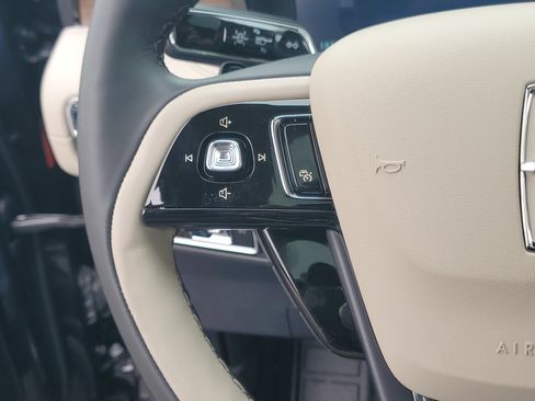 New 2026 Lincoln Corsair Grand Touring AWD/4WD image 17
