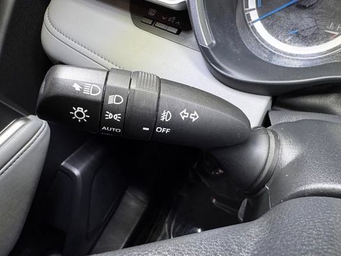 Certified 2023 Toyota Highlander XLE AWD/4WD image 34