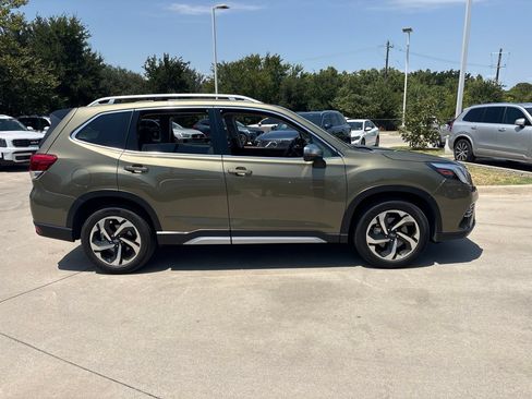 Used 2024 Subaru Forester Touring w/ Pop Package 2 AWD/4WD image 4