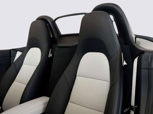 Used 2025 Porsche 718 Boxster S image 22