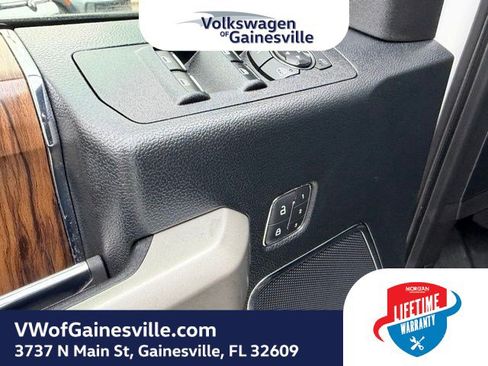 Used 2018 Ford F150 Lariat w/ Trailer Tow Package image 17