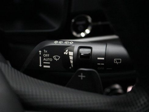 Used 2025 Mitsubishi Outlander SEL image 14