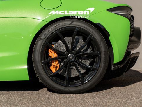 Used 2025 McLaren Artura Spider image 23