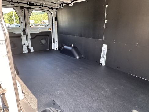 New 2025 Ford Transit 250 Low Roof w/ Exterior Upgrade Package RWD image 14
