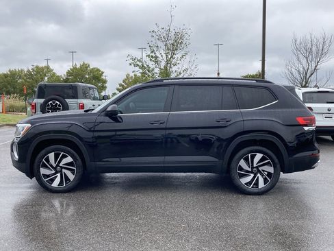 New 2026 Volkswagen Atlas SE image 2