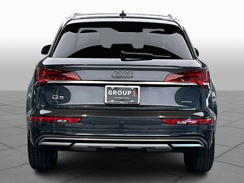 Used 2023 Audi Q5 2.0T Premium w/ Convenience Package image 5