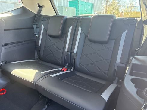 New 2026 Volkswagen Atlas Peak Edition AWD/4WD image 12