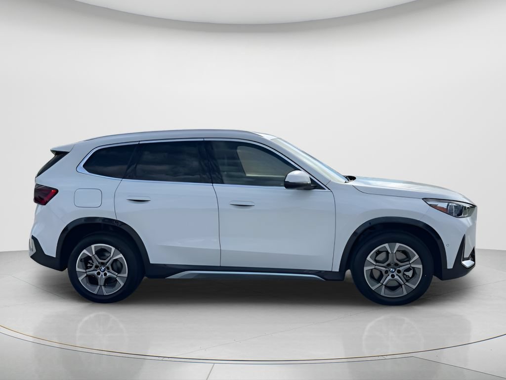 Certified 2026 BMW X1 xDrive28i w/ Convenience Package AWD/4WD image 9