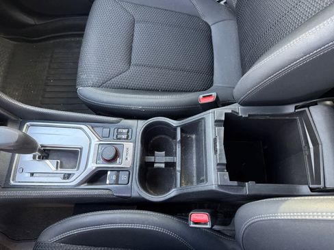 Used 2024 Subaru Forester Premium AWD/4WD image 20