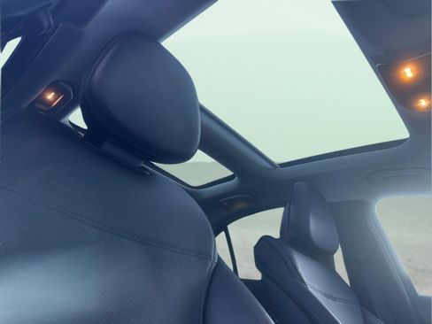 Used 2022 Mercedes-Benz C 300 C 300 image 16