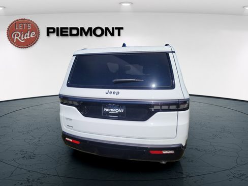New 2026 Jeep Grand Wagoneer Limited AWD/4WD image 8