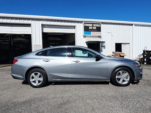 Used 2023 Chevrolet Malibu LS FWD image 6