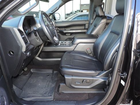 Used 2021 Ford Expedition XLT image 14