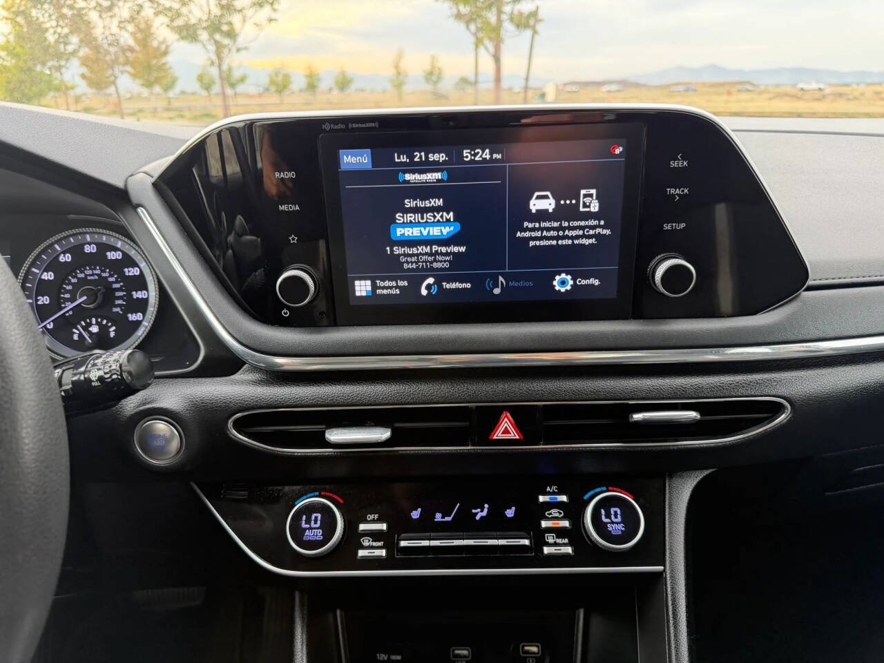 Used 2021 Hyundai Sonata SEL w/ Preferred Accessory Package FWD image 24