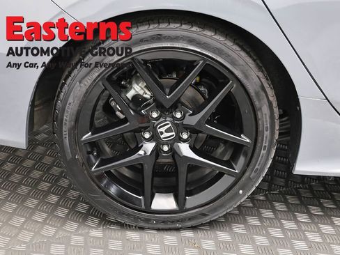 Used 2025 Honda Civic Sport image 29