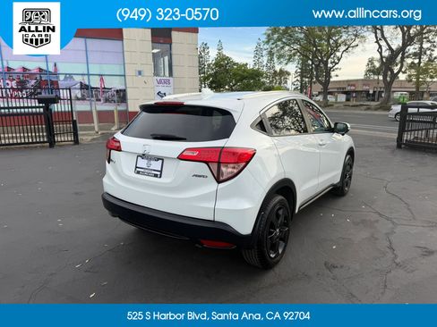Used 2018 Honda HR-V EX-L image 4