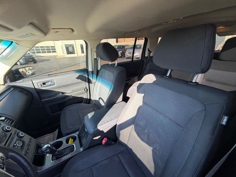 Used 2017 Ford Flex SE FWD image 29