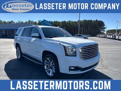 Used 2017 GMC Yukon SLT w/ Premium Edition
