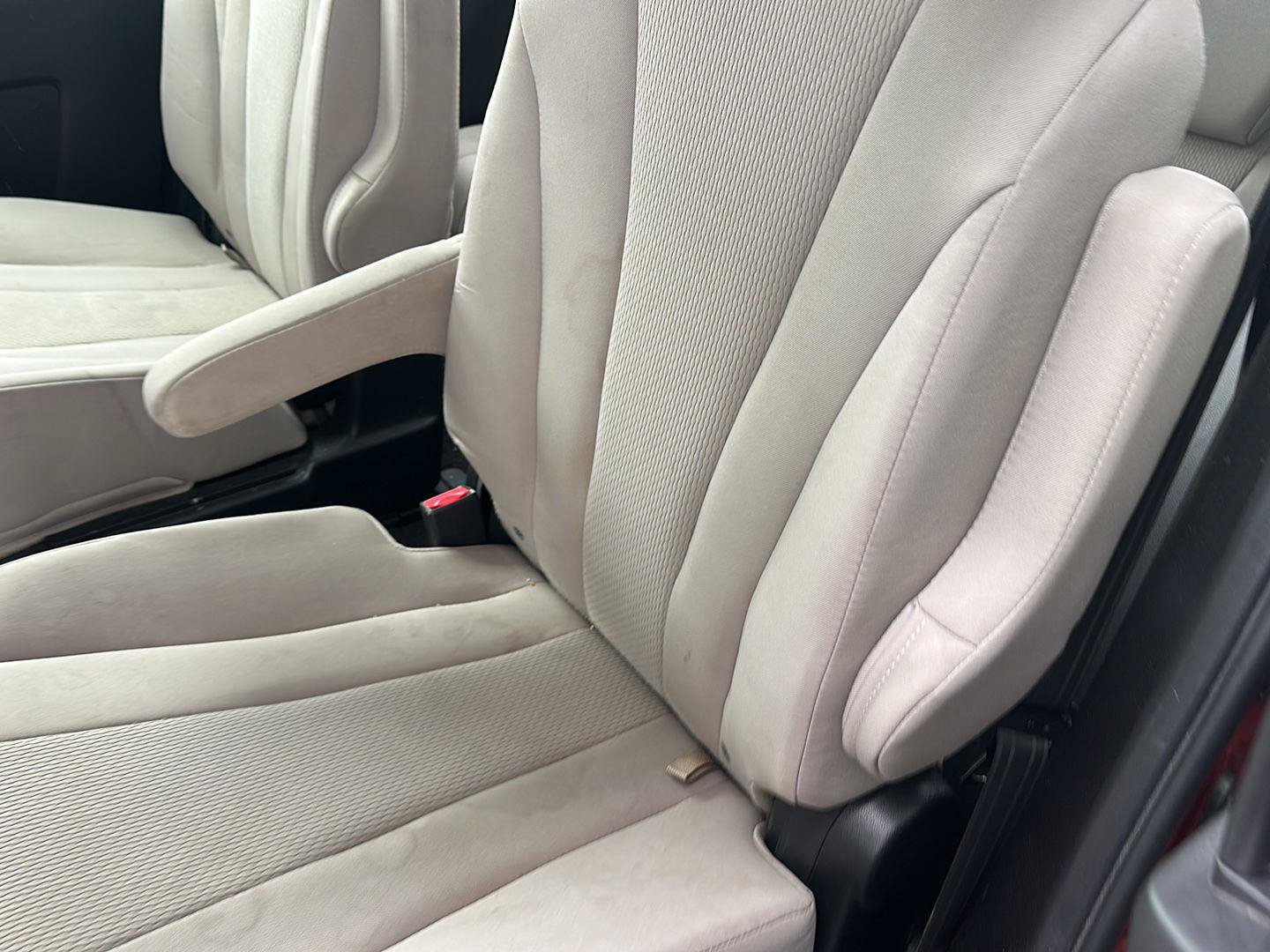 Used 2014 MAZDA MAZDA5 Touring FWD image 8