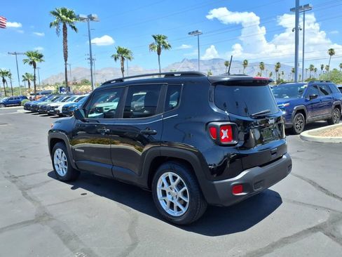 Used 2019 Jeep Renegade Latitude FWD image 12