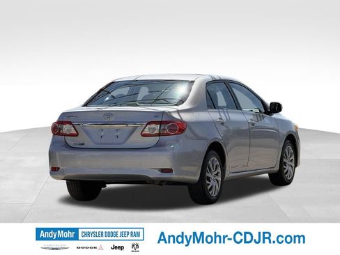 Used 2013 Toyota Corolla LE FWD image 7