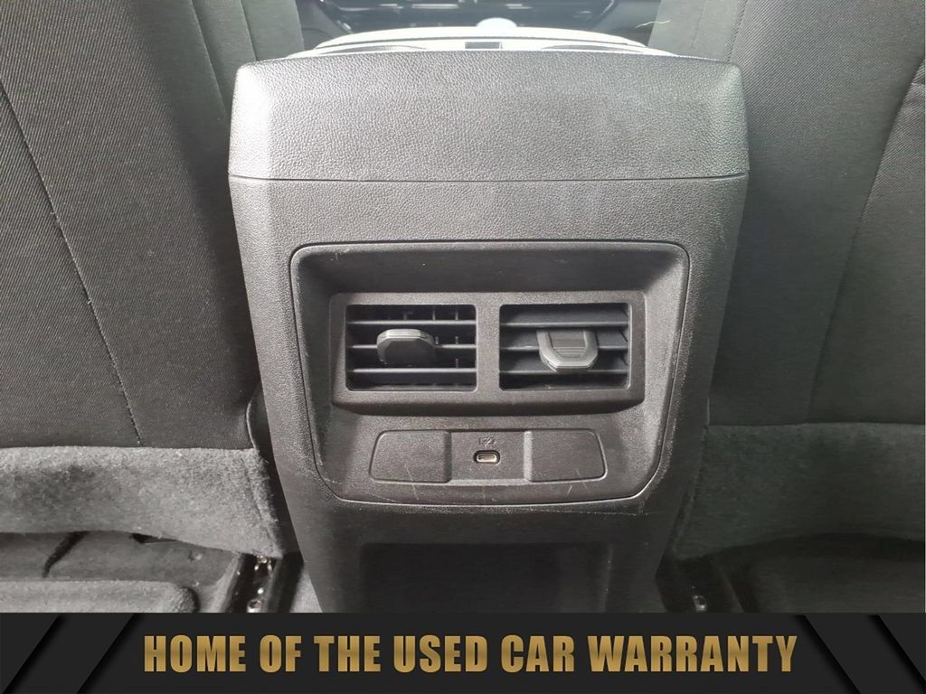 Used 2023 Chevrolet Colorado LT w/ LT Convenience Package II RWD image 30