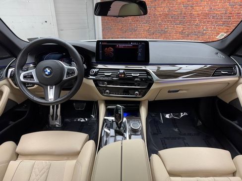 Certified 2022 BMW 540i xDrive w/ M Sport Package image 12