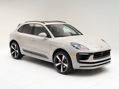 New 2026 Porsche Macan S image 7