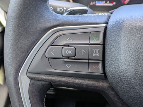 New 2025 Jeep Grand Cherokee Limited w/ Luxury Tech Group II image 29