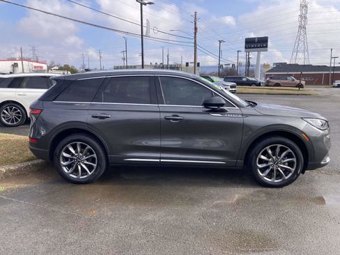 Used 2020 Lincoln Corsair FWD w/ Premium Package image 2