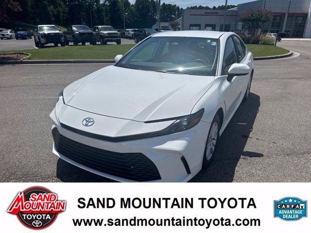 Used 2025 Toyota Camry LE FWD image 7