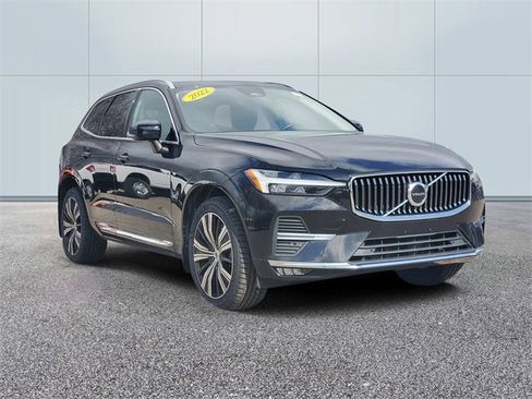 Used 2022 Volvo XC60 B6 Inscription w/ Protection Package Premier image 3