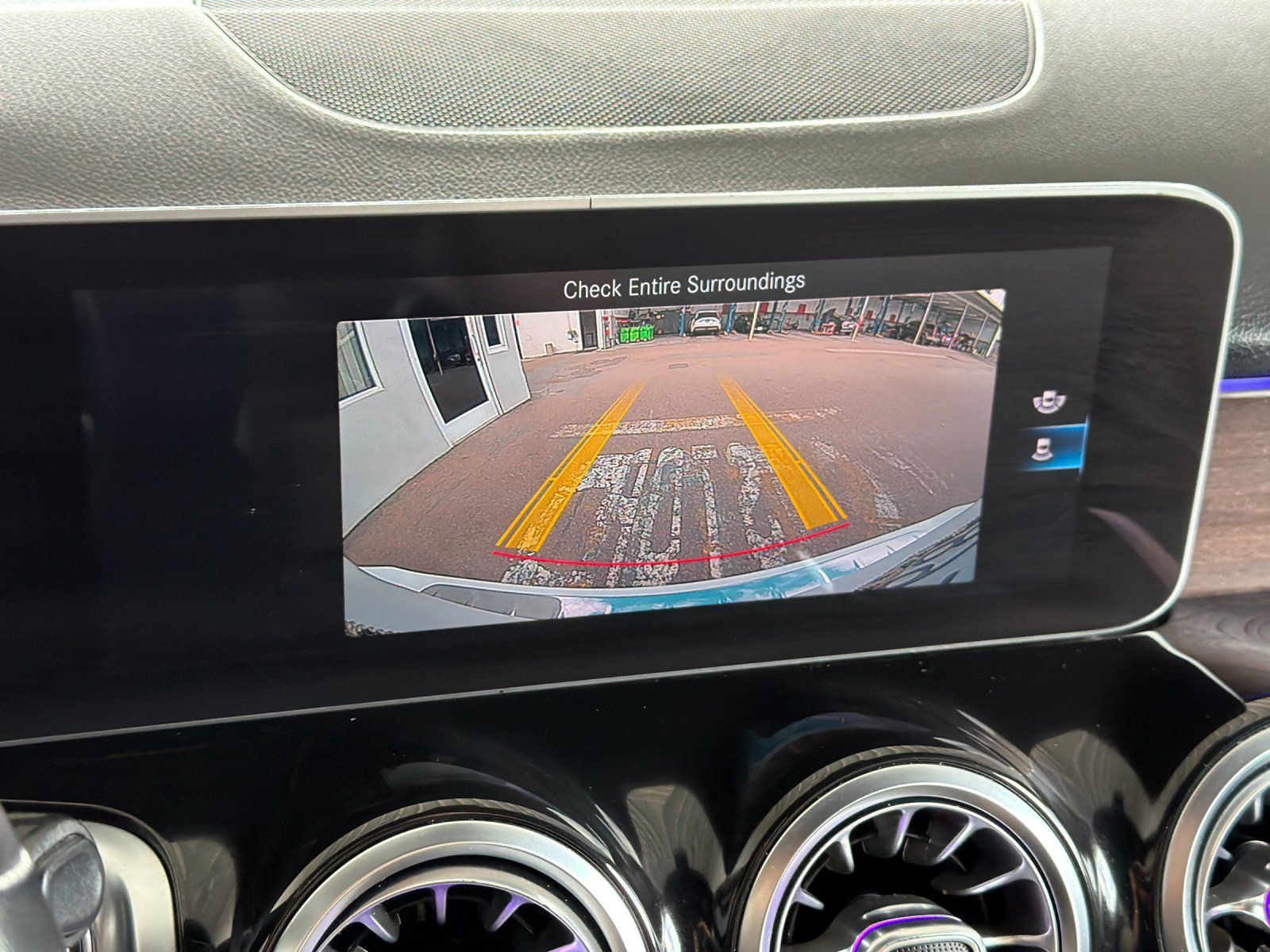 Used 2020 Mercedes-Benz GLB 250 image 18
