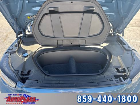 Used 2023 Volvo XC40 Recharge Ultimate image 25