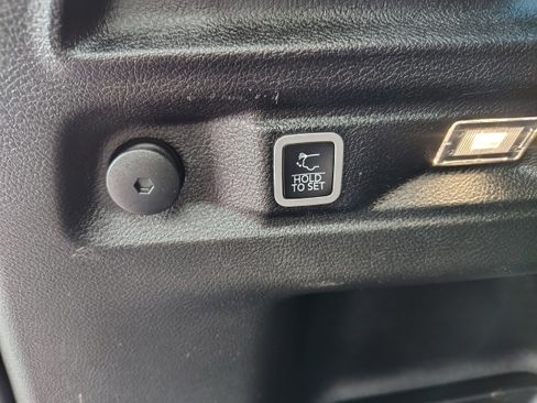 Certified 2024 Jeep Grand Cherokee L Altitude image 13