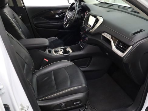 Used 2019 GMC Terrain Denali w/ Advanced Safety Package image 30