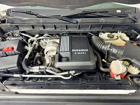 Used 2021 GMC Sierra 1500 AT4 w/ Driver Alert Package II AWD/4WD image 34