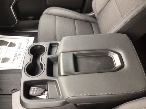 New 2026 GMC Sierra 1500 SLE AWD/4WD image 15