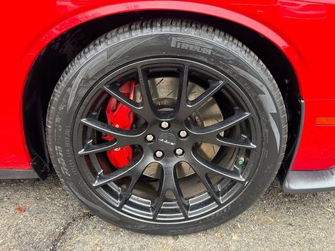 Used 2016 Dodge Challenger SRT Hellcat image 23